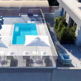 Green Park Penthouse Suite & Pool - Heated Pool -, hotel u Bariju