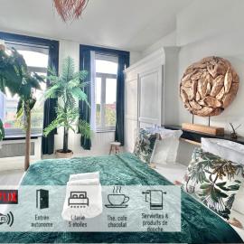 04 Tourcoing - ST BARTH Style Jungle ROOM, hotel di Tourcoing
