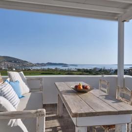 Two Bedroom Cycladic House With Sea View, hotel a Kampos