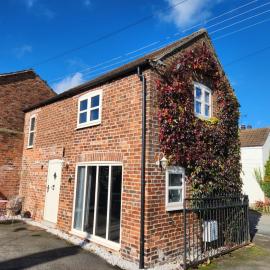 The Old Cart Shed, hotel in Pollington