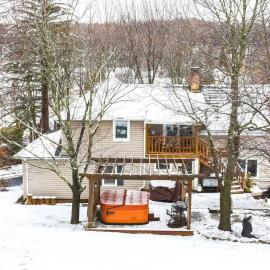 Cozy Rustic Bliss Seconds from Windham Mt Resort