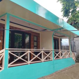 Guyangan Homestay Siargao, hotell i Catangnan