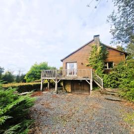 Woodstone, Hotel in Herbeumont