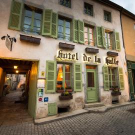 Hotel de la Halle, hotel di Nolay