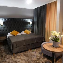 Hotel Mieszko、ゴジュフ・ヴィエルコポルスキのホテル