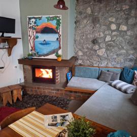 Potamolithos Suites