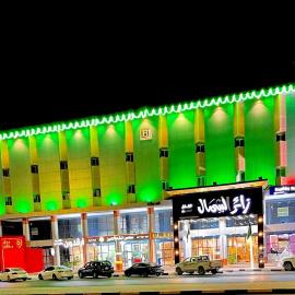 شقق زائر الشمال للشقق المخدومه, ξενοδοχείο σε Sakakah