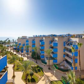 CB Living - Seaside penthouse in Aguamarina