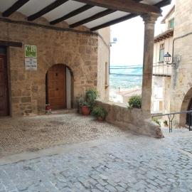 Casa Vitoria, hotel din Monroyo