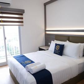 Royal Suites Studio 26RQ - Citra Plaza Nagoya、Jodohのホテル