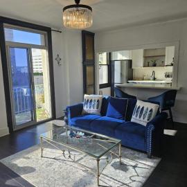 Luxe Suite Convention Center Partial Ocean View with Free Parking, hotel v destinácii Long Beach