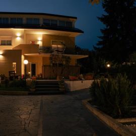 Le Pernici Apartments، فندق في ماسكالوتشا