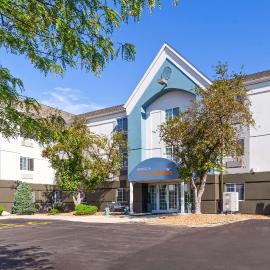 Viesnīca Sonesta Simply Suites St Louis Earth City pilsētā Earth City