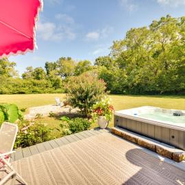 Bungalow w/ Large Yard: 8 Mi to Cape Charles Beach, hotel in Cape Charles