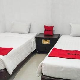 RedDoorz Syariah at Sayang Ibu Village Nongsa Batam – hotel w mieście Nongsa
