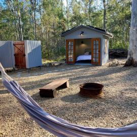 Casa Azul - Off-grid Hideaway Agnes Water 1770، فندق في Colosseum