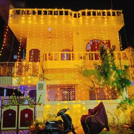Agrawal stay home, hotel in Varanasi
