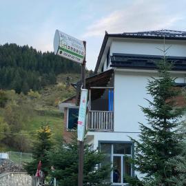 Guest House Korabi, hotel in Ceren