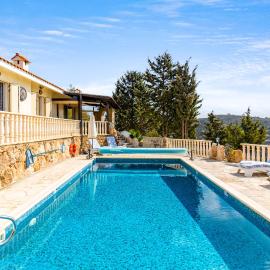 Villa Aris by Ezoria Villas