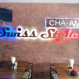 Swiss Style Guesthouse, hotell i Cha Am
