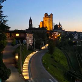Casa nelle Langhe A, hotel din Serralunga d'Alba
