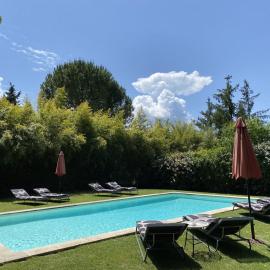 Mas la Pauline Gîtes de charme & roulotte