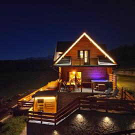 LK Mountain Residence domki i segmenty z prywatnym jacuzzi, sauną i widokami na góry i jezioro, hotel i Falsztyn