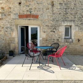 Esprit Charentais - The Byre, hotel Londigny városában