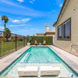 인디오에 위치한 호텔 Indio Oasis a Private Pool Home by Rather Be Properties