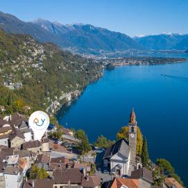 Yellow View Apartment - Happy Rentals, hotel em Ronco sopra Ascona