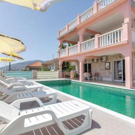 Stunning Home In Trogir
