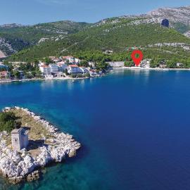 Four-Bedroom Holiday Home In Klek, hotel v destinaci Klek