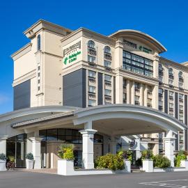 Holiday Inn Hotel & Suites St.Catharines-Niagara by IHG, מלון בסנט קתרינס