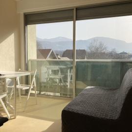 petit studio vue montagne, hôtel à Chambéry