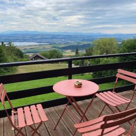 Chalet avec vue panoramique alpes et lac, hotel a Mauborget