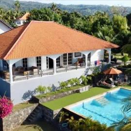 Villa Jambu, lovina-kayuputih