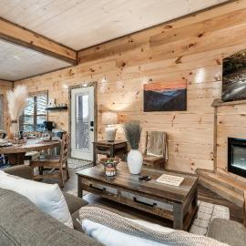 Viesnīca Near Dollywood With Hot Tub, Game Room Home Theater pilsētā Sevjervila