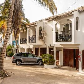 Private Garden Villa Almadies-Ngor 3 bedrooms wifi, khách sạn ở Dakar