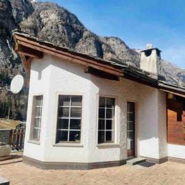 Studio Nina with Garage Direct train to Zermatt, hotel di Sankt Niklaus