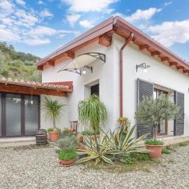 2 Bedroom Beautiful Home In Santa Teresa Di Riva