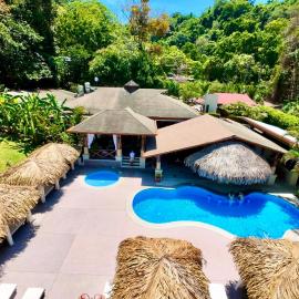 Hotel Playa Espadilla & Gardens – hotel w mieście Manuel Antonio