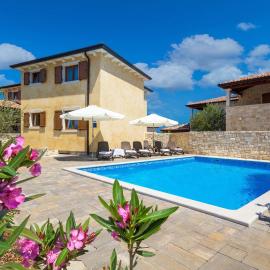 Gorgeous Home In Turcic