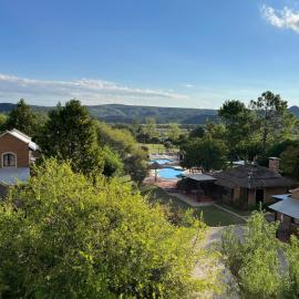Refugio de Luna -Cabañas & Suites- – hotel w mieście Nono