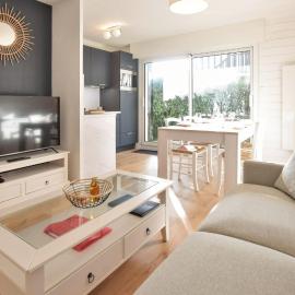 1 Bedroom Stunning Apartment In Cabourg