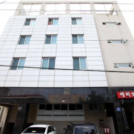 Happy Hotel, hotel in Jeju