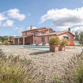 Nice Home In Montefiascone Vt, hotel in Commenda