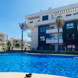 luxe appartement met zwembad