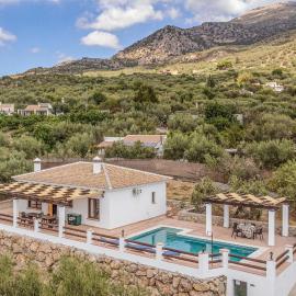 Luxurious Home In Periana, hotell sihtkohas Periana