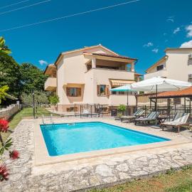 Amazing Apartment In Porec