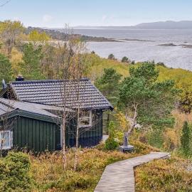 Cozy Home In Kjørsvikbugen With Wifi, hótel í Taftøya